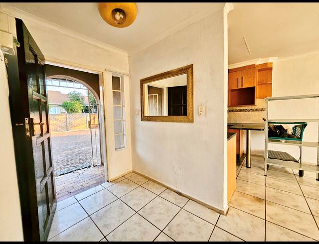 3 bed property to rent in NORKEM PARK